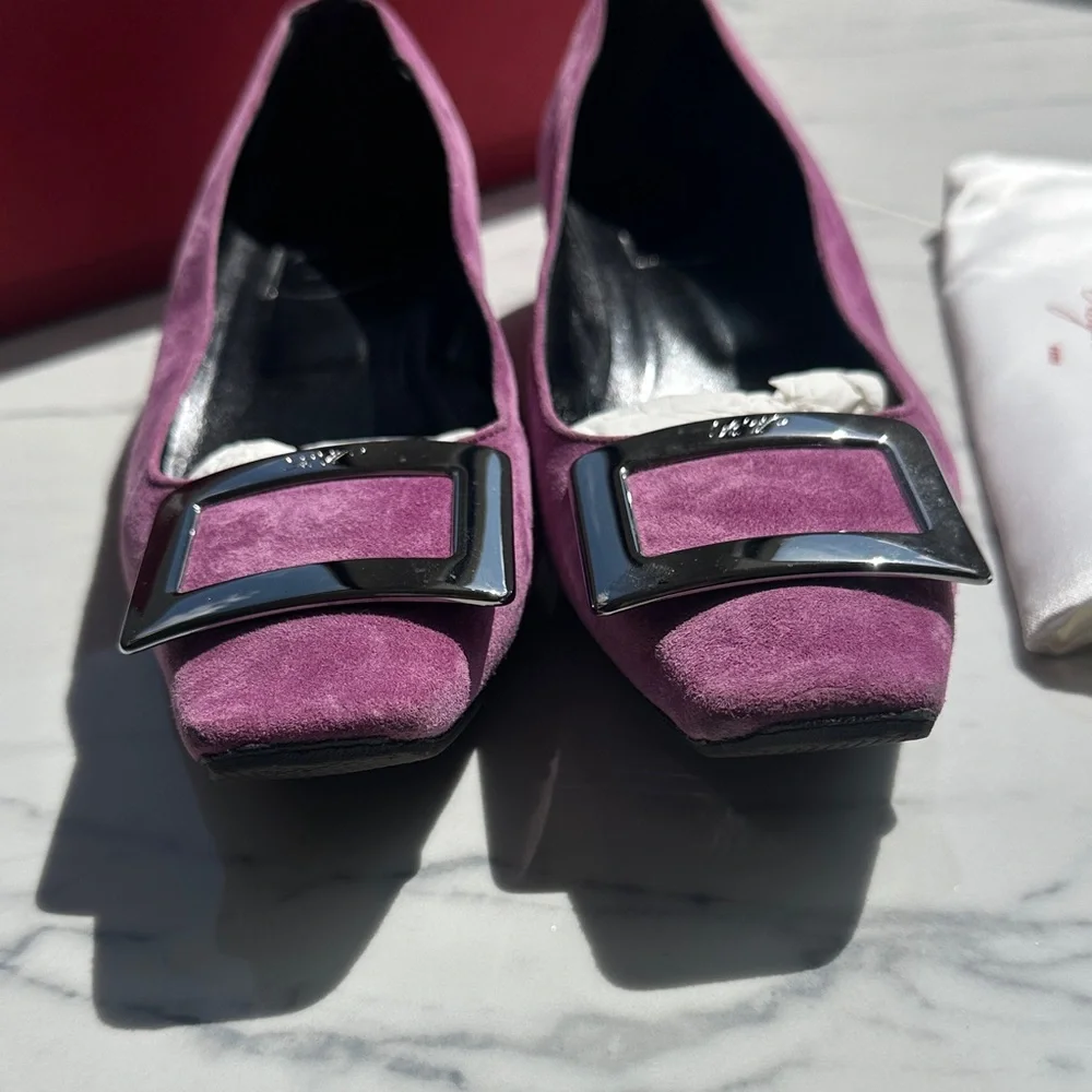 Roger Vivier rare pink suede Flats with Silver Buckle - Picture 8 of 16